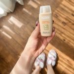 ضدآفتاب مجیک ایزدین رنگ لایت